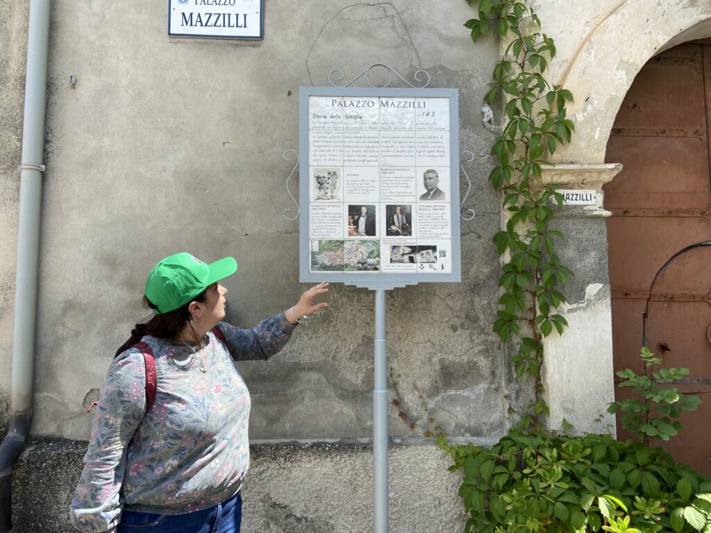 Valle del Serrapòtamo, alla scoperta dei vicoli e dei palazzi bianchi di Calvera