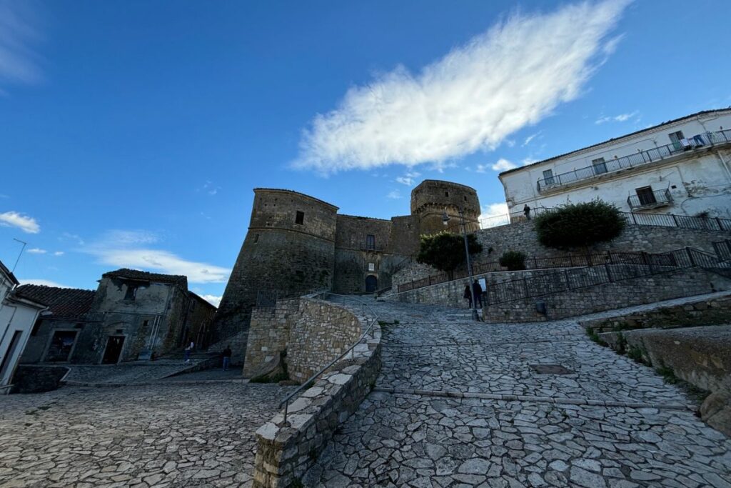 rocchetta sant'antonio, scorci del paese